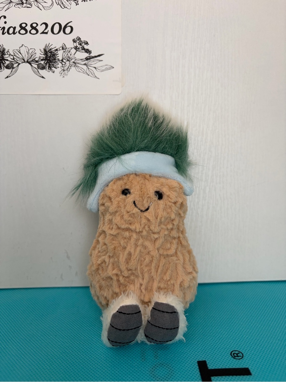 NWT Guaranteed Authentic Jellycat Amuseables Peanut Après Ski + Dustbag